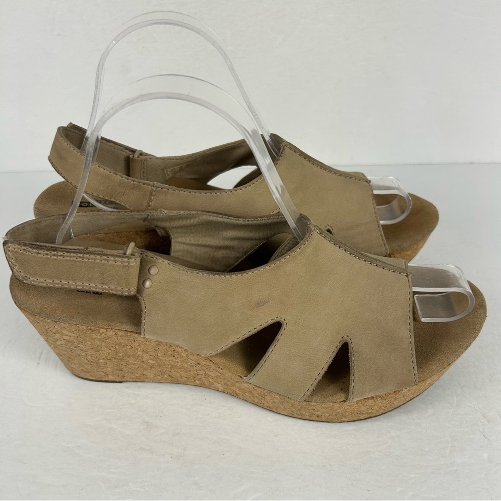Clarks Tan Leather Cork Wedge Sandals - Size 11 - Comfort Collection